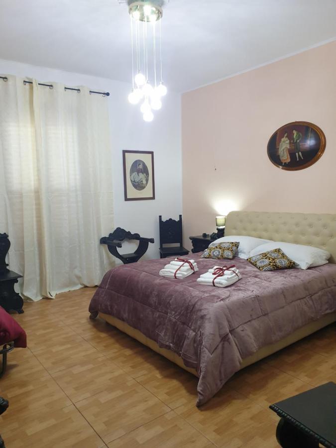 Affitta Camere Al Castello Палермо Екстериор снимка